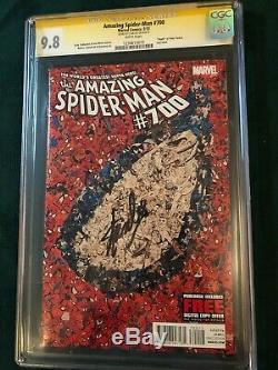 AMAZING SPIDER-MAN #700 (Autographed by Stan Lee) Death of Peter Parker CGC 9.8