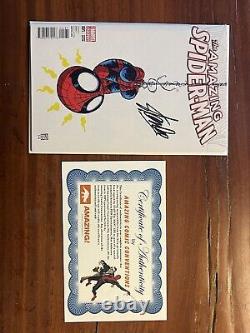 Amazing spider-man 1 skottie young variant signed by Stan Lee