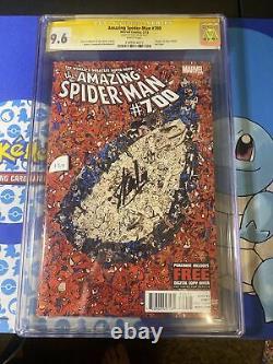 Amazing spiderman 700 cgc 9.6 Signed By Stan Lee