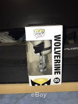 Funko Pop B&W Wolverine Exclusive STAN LEE SIGNED With Excelsior Sticker & COA