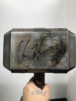 Marvel Prop Replica mjolnir museum Replicas Thor Autographed Stan Lee Hemsworth