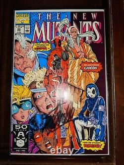 New mutants 98 signed Stan Lee! 1st appearance of Deadpool! Huge key issue