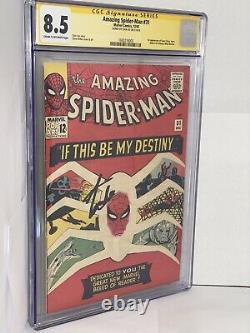 The Amazing Spider-Man #31 CGC 8.5 SS 1st App GWEN STACY- Signed By Stan Lee