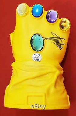 The Avengers Stan Lee SIGNED Thanos Infinity Gauntlet Glove Bank Marvel Comics
